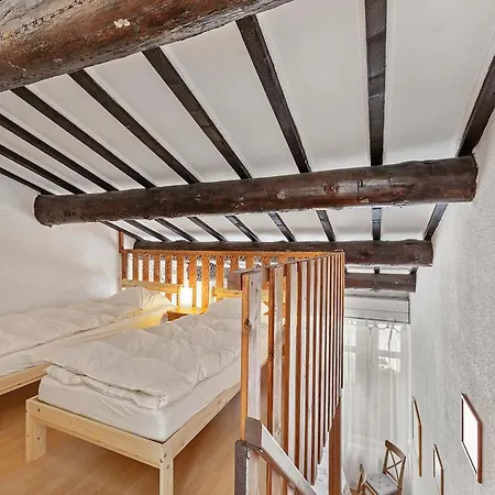 Charming Beachside Retreat In Apartament Agde